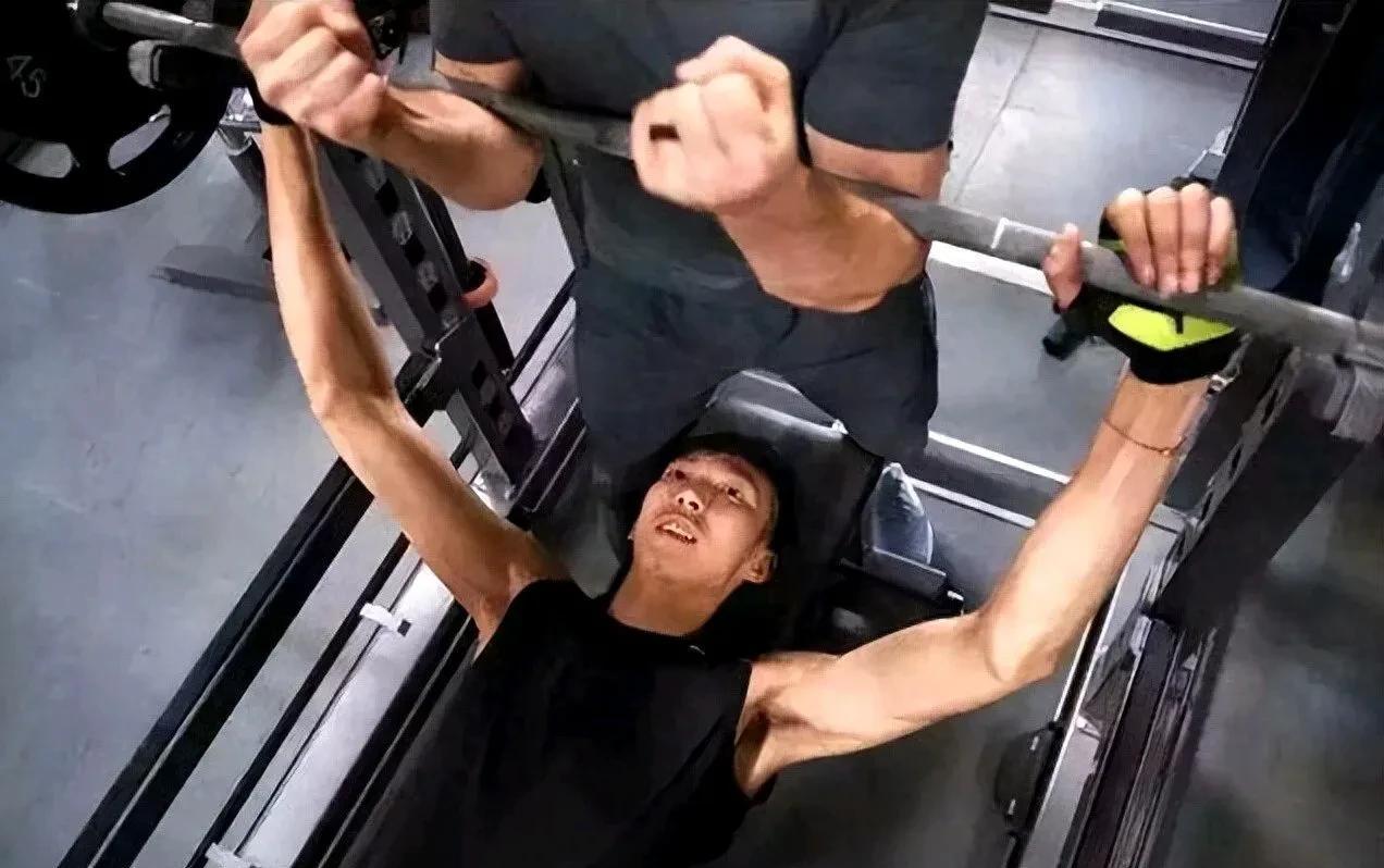 激战正酣！亚洲电视转播最受关注比赛的简单介绍